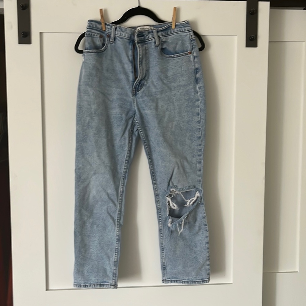 Abercrombie Ankle Straight Ultra High Rise - 28